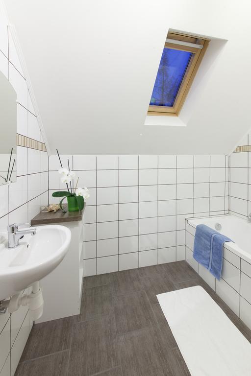 Hotel Rozmaring Vendeghaz Zengővárkony Pokój zdjęcie